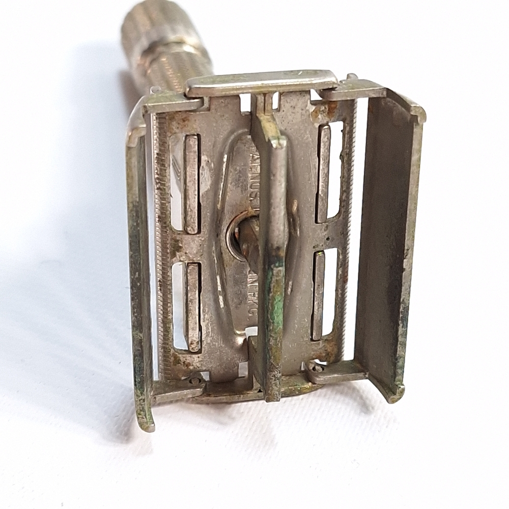 Vintage 1961 Gillette Adjustable Fat Boy Safety Razor - Picture 7 of 9